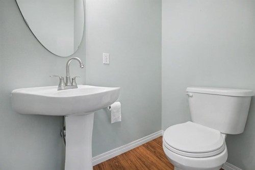 65 Royal Birch Villas Nw, Calgary, AB - Indoor Photo Showing Bathroom