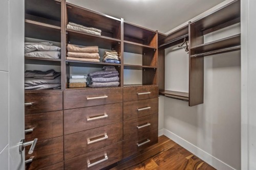 19 Creekside Mews, Canmore, AB - Indoor With Storage