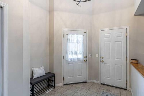 8389 Saddleridge Drive Ne, Calgary, AB - Indoor Photo Showing Other Room