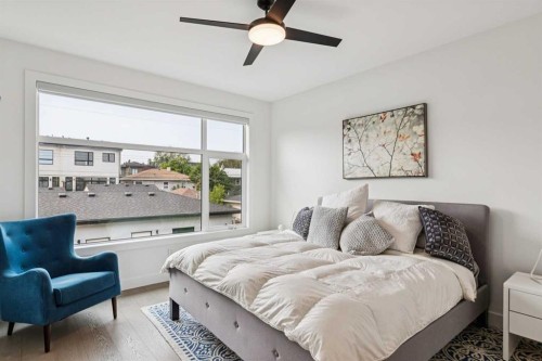 2435 29 Avenue Sw, Calgary, AB - Indoor Photo Showing Bedroom