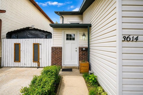 3614 39 Street Ne, Calgary, AB - Outdoor With Exterior