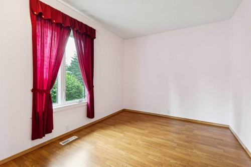 6452 Silver Springs Way Nw, Calgary, AB - Indoor Photo Showing Other Room