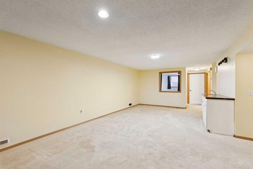 6452 Silver Springs Way Nw, Calgary, AB - Indoor Photo Showing Other Room