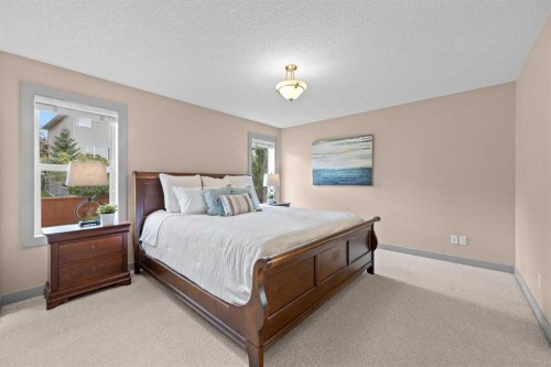 139 Tuscany Ridge Close Nw, Calgary, AB - Indoor Photo Showing Bedroom