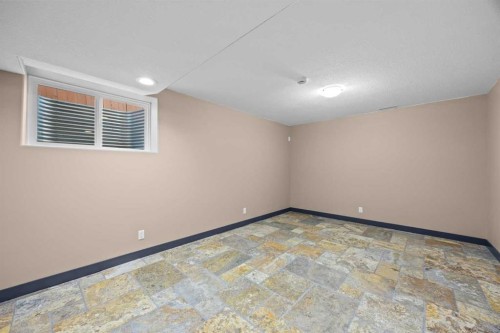 139 Tuscany Ridge Close Nw, Calgary, AB - Indoor Photo Showing Other Room