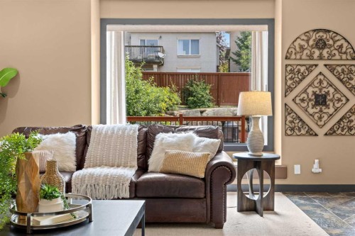 139 Tuscany Ridge Close Nw, Calgary, AB - Indoor Photo Showing Living Room