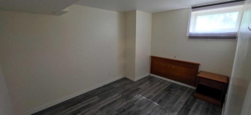 2515 Cochrane Road Nw, Calgary, AB - Indoor Photo Showing Other Room