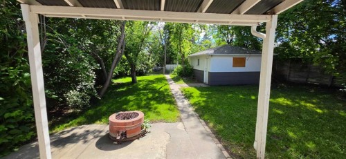 2515 Cochrane Road Nw, Calgary, AB - Outdoor