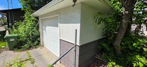 2515 Cochrane Road Nw, Calgary, AB - Outdoor