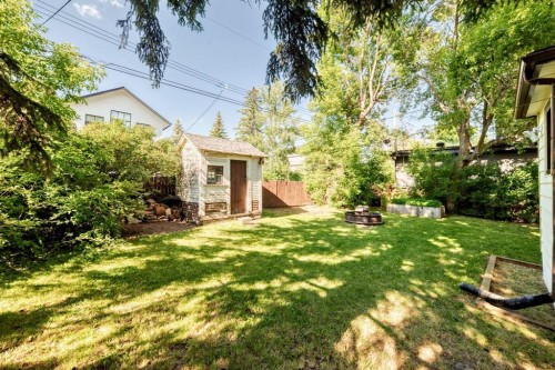 6012 33 Avenue Nw, Calgary, AB - Outdoor