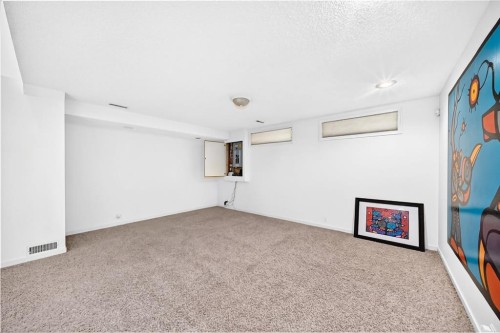 14954 Mt Mckenzie Drive Se, Calgary, AB - Indoor Photo Showing Other Room