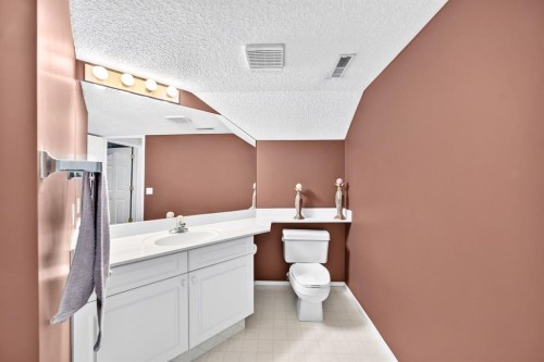 14954 Mt Mckenzie Drive Se, Calgary, AB - Indoor Photo Showing Bathroom
