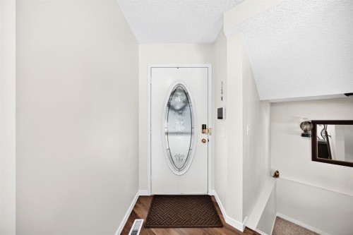 14954 Mt Mckenzie Drive Se, Calgary, AB - Indoor Photo Showing Other Room