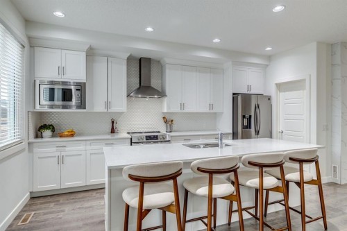 24 Corner Meadows Park Ne, Calgary, AB 