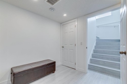 24 Corner Meadows Park Ne, Calgary, AB 