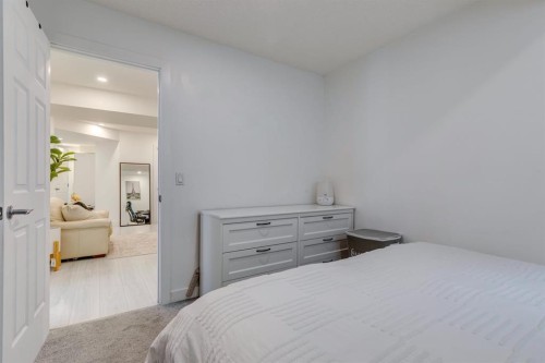 24 Corner Meadows Park Ne, Calgary, AB 