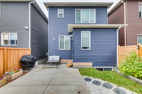 24 Corner Meadows Park Ne, Calgary, AB 
