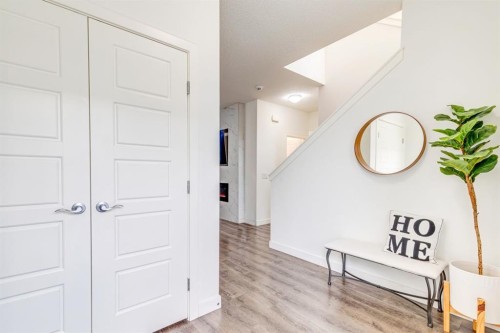 24 Corner Meadows Park Ne, Calgary, AB 