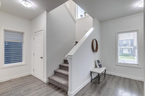 24 Corner Meadows Park Ne, Calgary, AB 