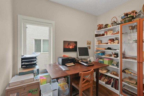 518 Mahogany Manor Se, Calgary, AB - Indoor Photo Showing Office
