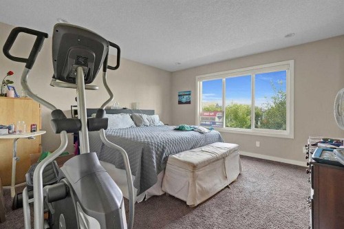518 Mahogany Manor Se, Calgary, AB - Indoor Photo Showing Bedroom