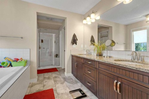 518 Mahogany Manor Se, Calgary, AB - Indoor Photo Showing Bathroom