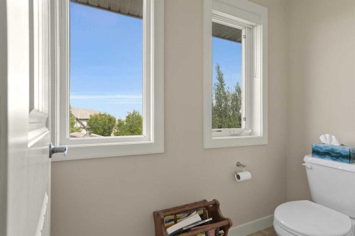 518 Mahogany Manor Se, Calgary, AB - Indoor Photo Showing Bathroom