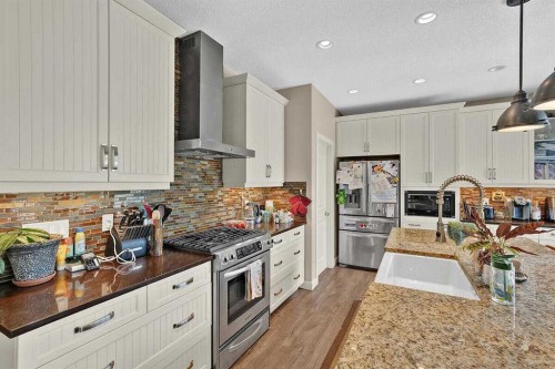 518 Mahogany Manor Se, Calgary, AB - Indoor Photo Showing Kitchen With Stainless Steel Kitchen With Upgraded Kitchen