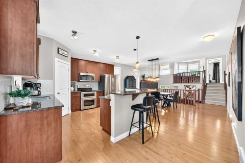 11 Westridge Way, Okotoks, AB - Indoor Photo Showing Kitchen