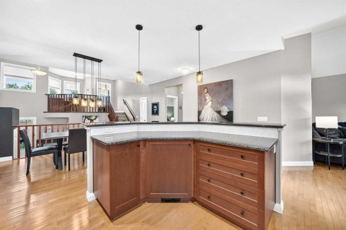 11 Westridge Way, Okotoks, AB - Indoor Photo Showing Kitchen