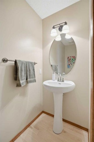276 Kincora Heights Nw, Calgary, AB - Indoor Photo Showing Bathroom