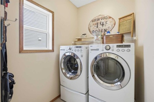 276 Kincora Heights Nw, Calgary, AB - Indoor Photo Showing Laundry Room
