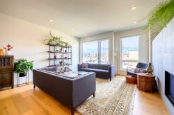 112 21 Street NW Calgary, AB T2N 5C3