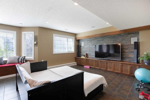 1149 Channelside Drive Sw, Airdrie, AB - Indoor Photo Showing Living Room