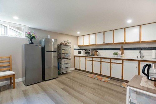 128 Waterstone Place Se, Airdrie, AB - Indoor Photo Showing Kitchen