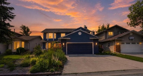 160 Sunhaven Close Se, Calgary, AB - Outdoor With Facade