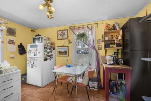 2520 16B Street Sw, Calgary, AB - Indoor