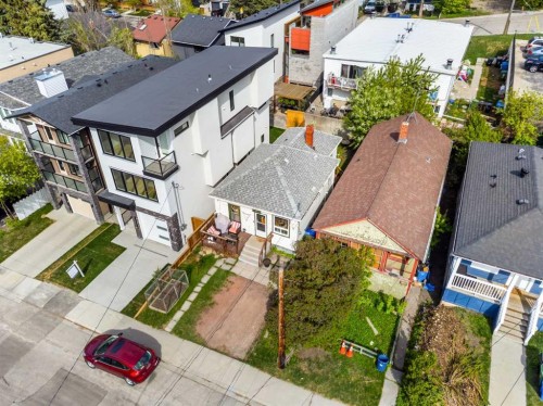 2520 16B Street Sw, Calgary, AB - Outdoor