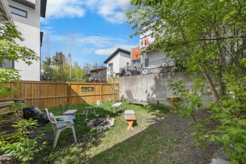 2520 16B Street Sw, Calgary, AB - Outdoor