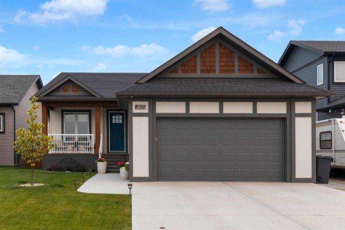 79 Vincent Crescent  Olds, AB T2H 0G8