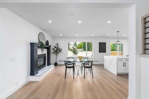 28 Sunlake Circle Se, Calgary, AB - Indoor With Fireplace