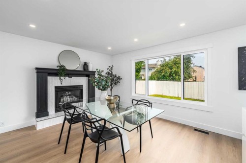28 Sunlake Circle Se, Calgary, AB - Indoor With Fireplace