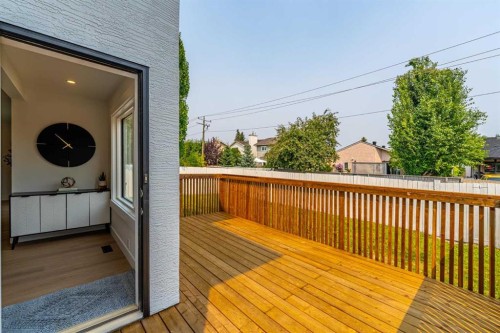 28 Sunlake Circle Se, Calgary, AB - Outdoor With Exterior