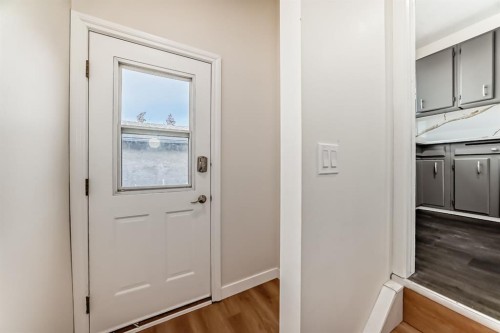 404 Acacia Drive Se, Airdrie, AB - Indoor Photo Showing Other Room