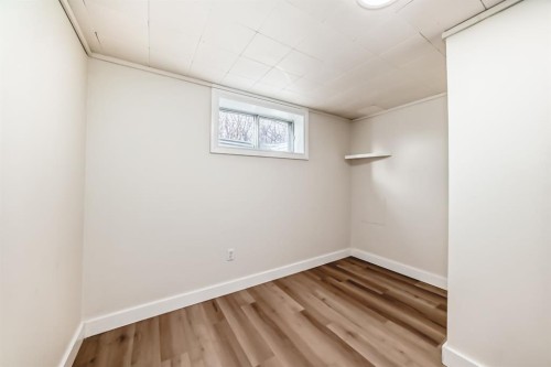 404 Acacia Drive Se, Airdrie, AB - Indoor Photo Showing Other Room