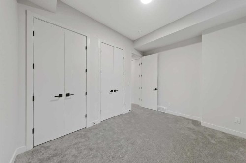4320 Centre A Street Ne, Calgary, AB - Indoor Photo Showing Other Room