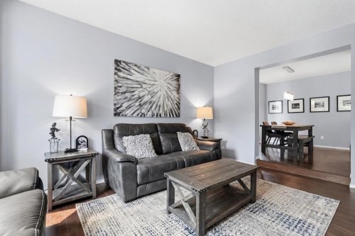 149 Riverglen Close Se, Calgary, AB - Indoor Photo Showing Living Room