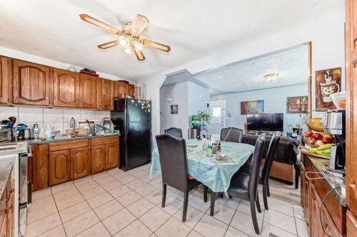 4004 7 Avenue Sw, Calgary, AB - Indoor