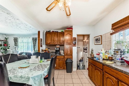 4004 7 Avenue Sw, Calgary, AB - Indoor Photo Showing Dining Room