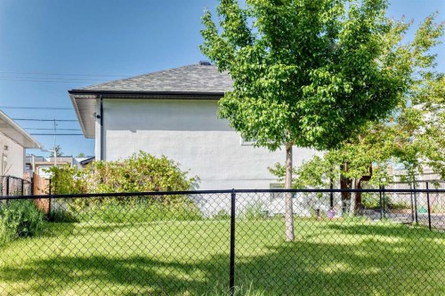 4004 7 Avenue Sw, Calgary, AB - Outdoor